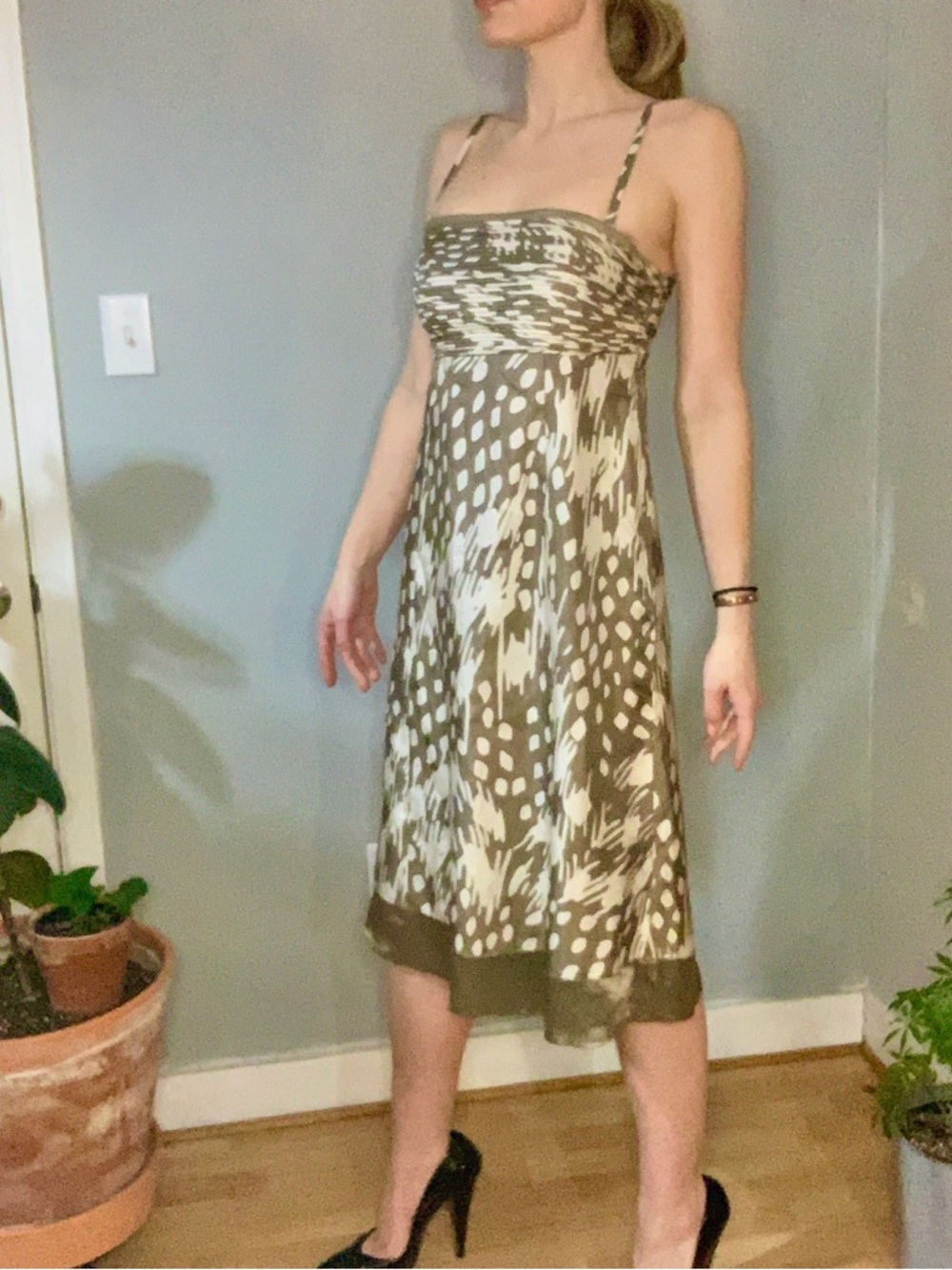 Ted Baker London 100% silk Taupe and Cream Spotted Midi Sundress mint condition